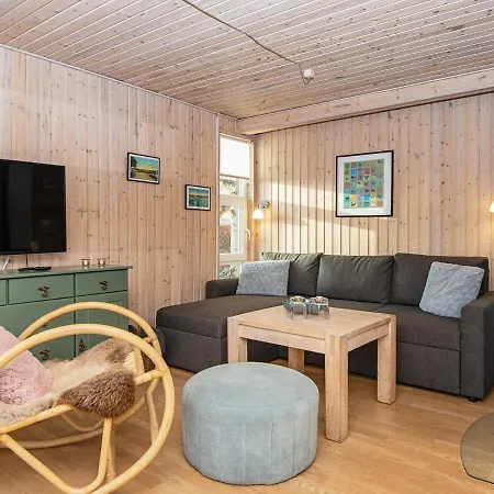 4 Person In Holiday home *